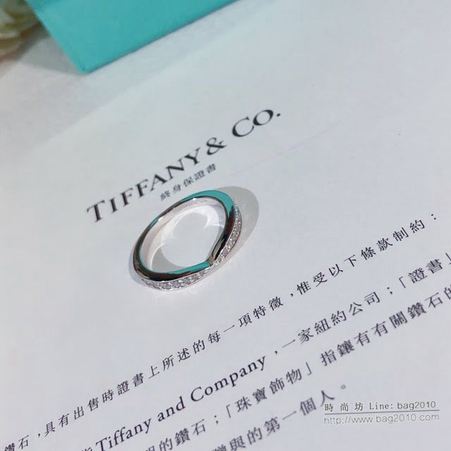Tiffany純銀飾品 蒂芙尼女士專櫃爆款Setting純銀舞會戒指 Tiffany尖口鑽戒  zgt1780
